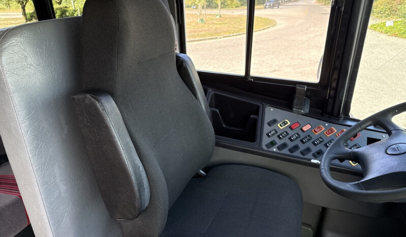 
								2011 Freightliner M2 106 full									