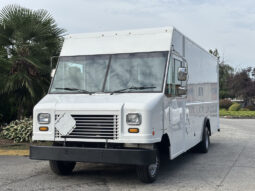 
										2018 Ford E-450 Super Duty full									