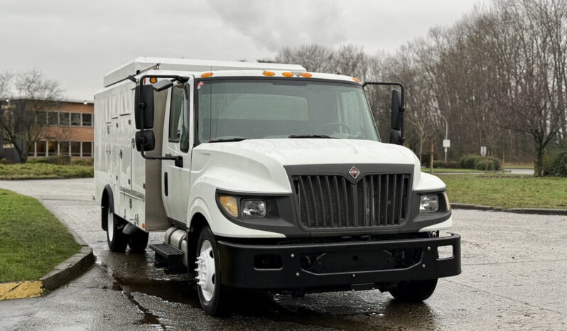 
								2014 International TerraStar full									