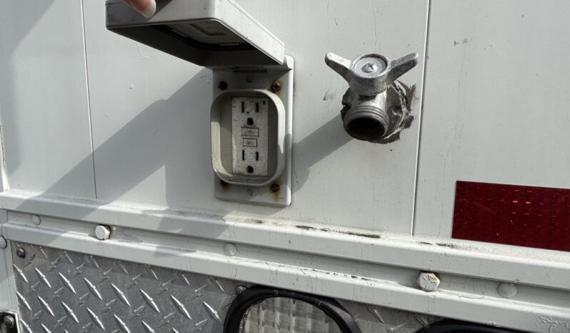 
								2012 International DuraStar full									